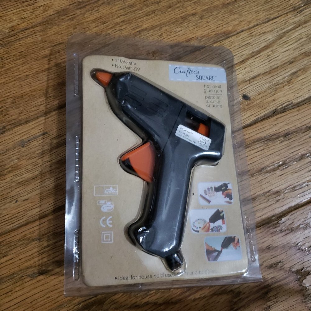Crafter's Crafts and Hobbies, NWT